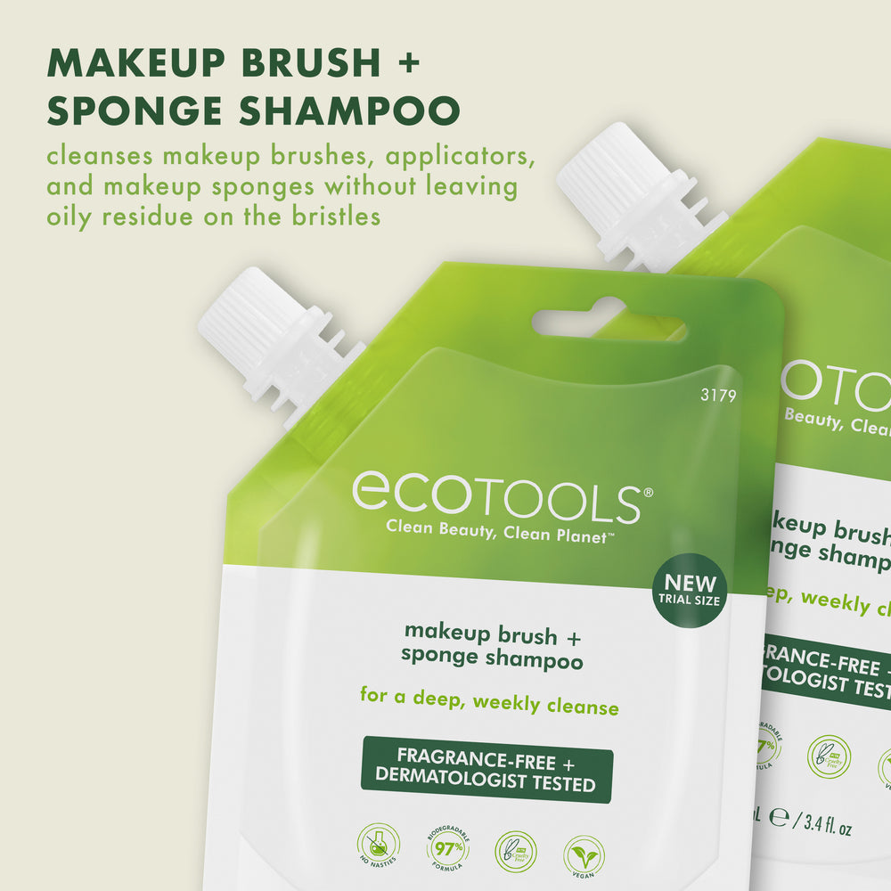 Makeup brush and sponge shampoo sachet, white and green pouch with handle